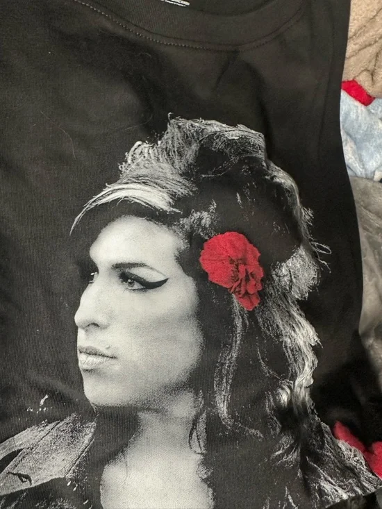 torrid Amy Winehouse Relaxed Jersey Cotton Black Graphic Tee with Red Rose Motif - Picture 5 of 5